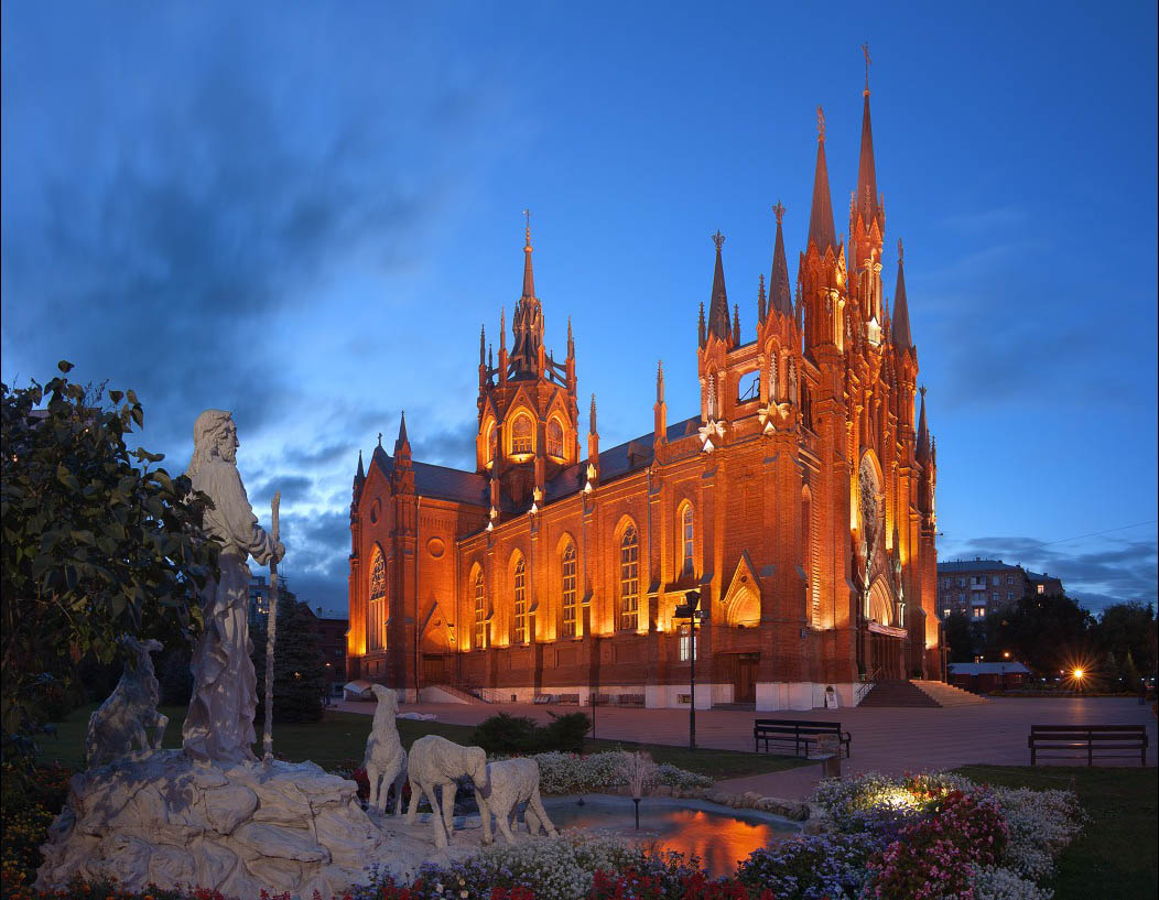 Les plus beaux lieux de culte en Russie Cath%C3%A9drale-immacul%C3%A9e-conception-moscou