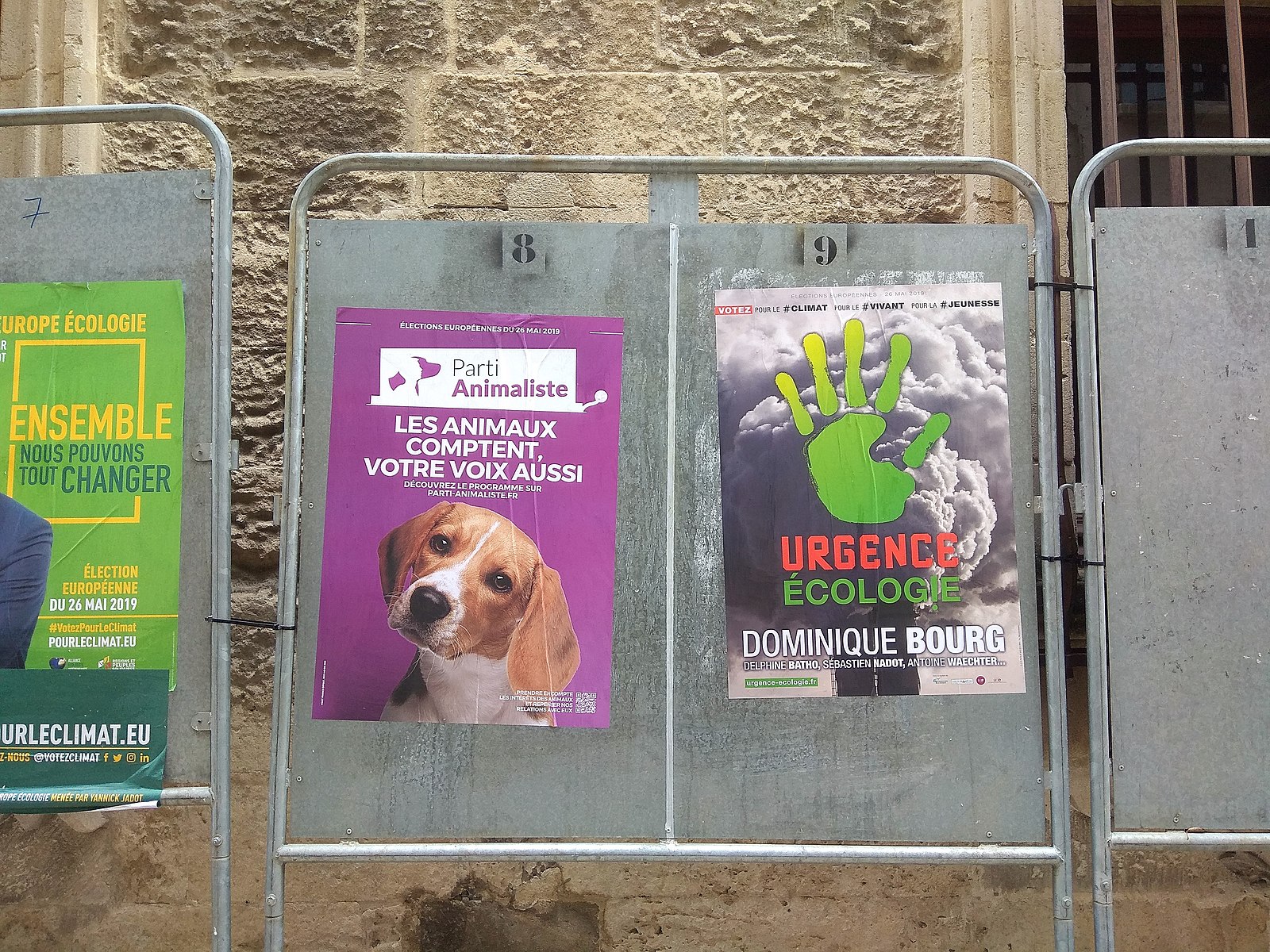 Les affiches du parti animaliste